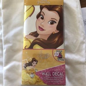 NWT DECALOMANIA BELLE WALL DECAL